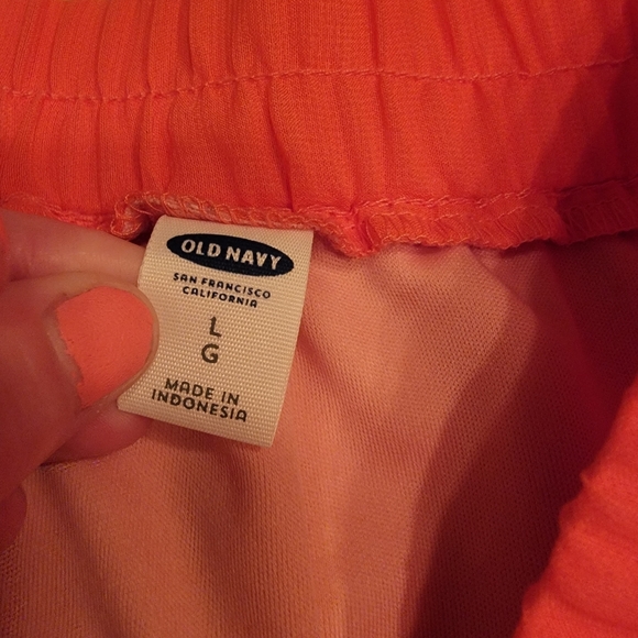 Old navy skirt - Picture 2 of 5